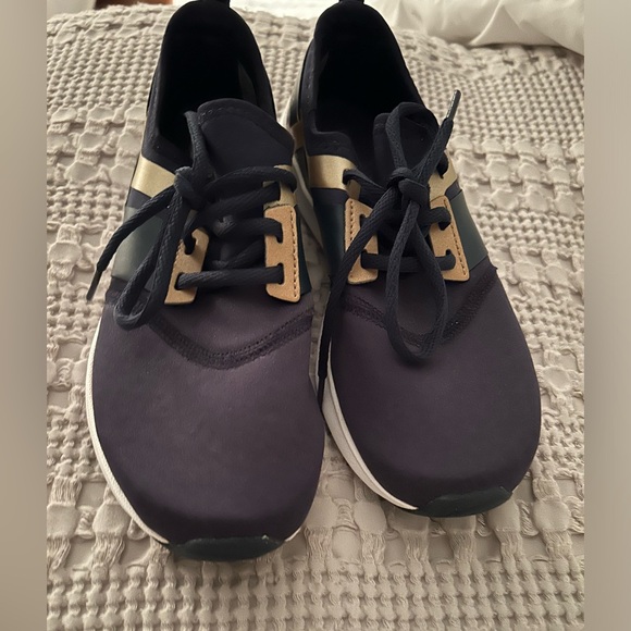 New Balance sneakers - Picture 4 of 4